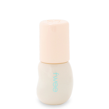 fwee(フィー) 4D ボリューミング プランパー 4.8g